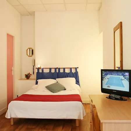 Christian Hotel