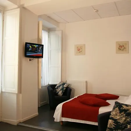 Christian Hotel